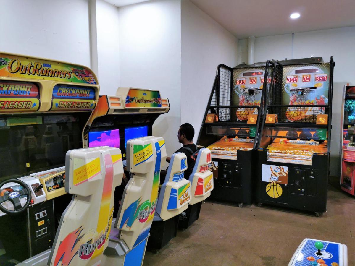 B - Lagoon Water Themepark Suite Melaka Town ภายนอก รูปภาพ