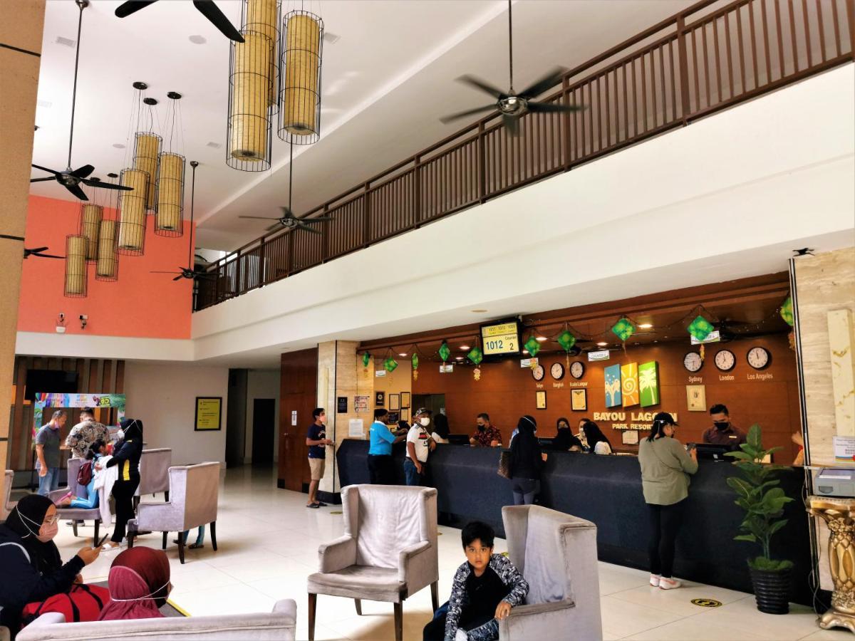 B - Lagoon Water Themepark Suite Melaka Town ภายนอก รูปภาพ