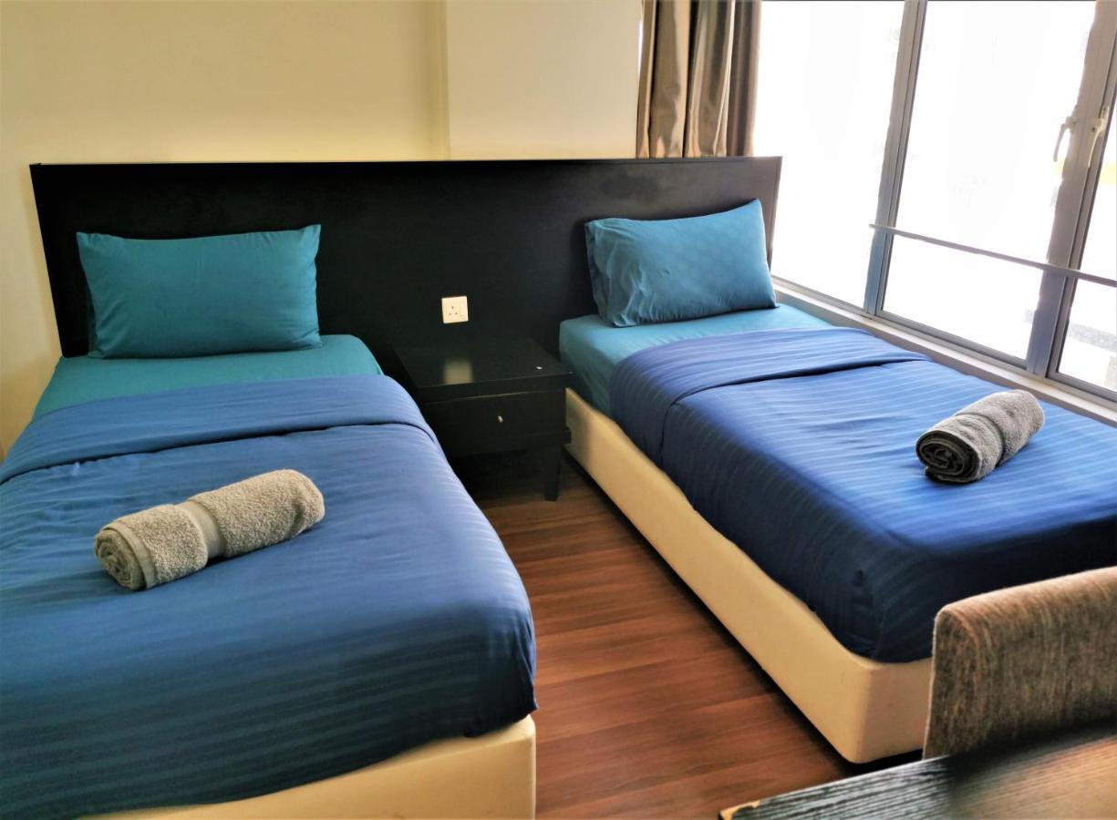B - Lagoon Water Themepark Suite Melaka Town ภายนอก รูปภาพ