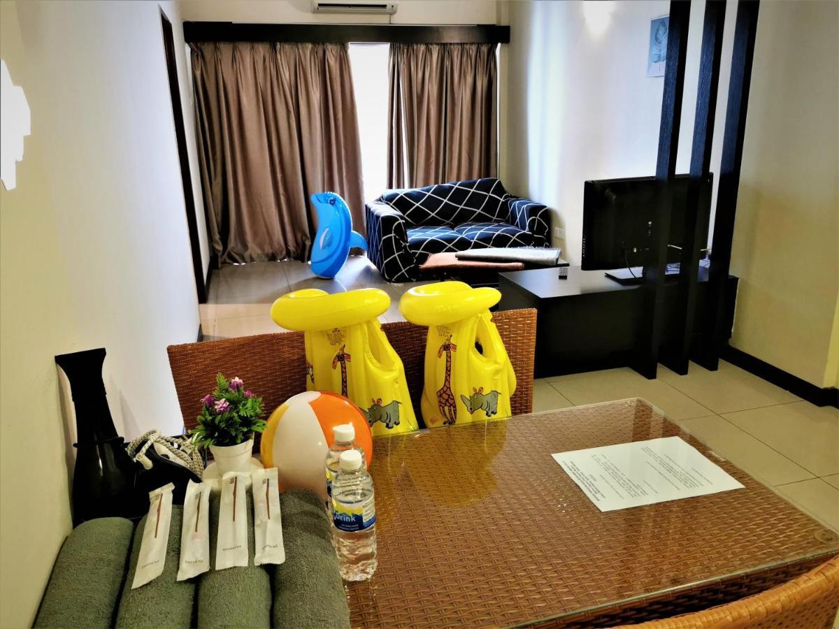 B - Lagoon Water Themepark Suite Melaka Town ภายนอก รูปภาพ